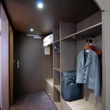 Liberte 4 Etoiles 4* Colmar