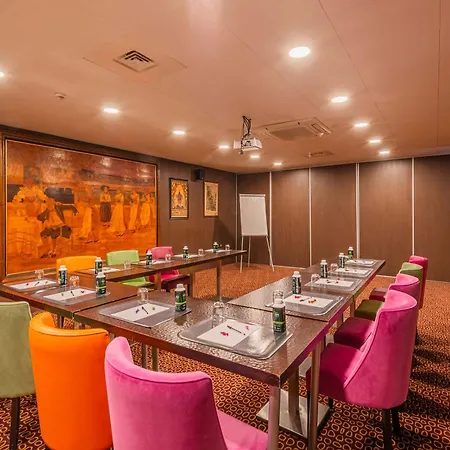 Liberte 4 Etoiles Hotel