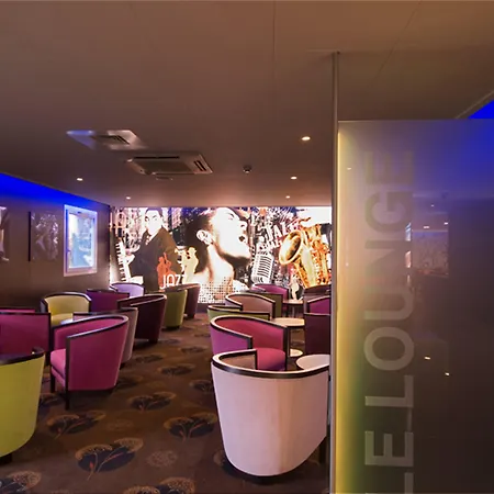 Liberte 4 Etoiles ホテル 4*