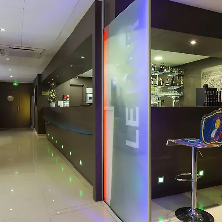 Liberte 4 Etoiles 4* كولمار