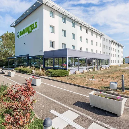 Liberte 4 Etoiles ホテル