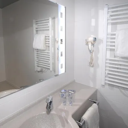 Szálloda Liberte 4 Etoiles Colmar