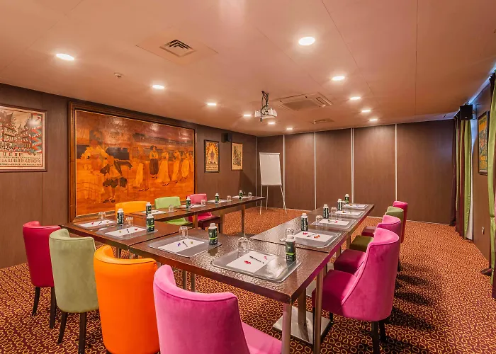 Liberte 4 Etoiles Hotel