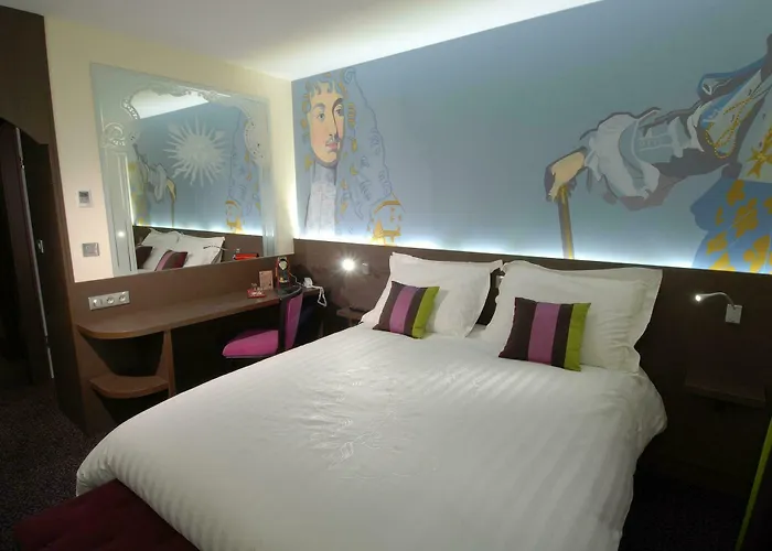 Liberte 4 Etoiles Hotel 4*