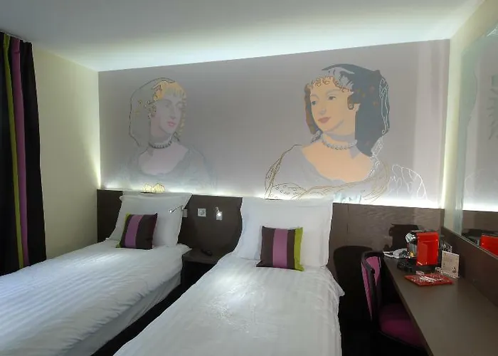 Liberte 4 Etoiles Hotel